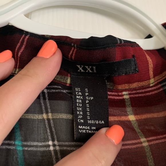 ✨5 for $25✨ Forever 21 Women’s Sheer Flannel stop - Picture 3 of 5